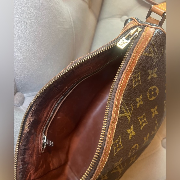 Authentic Vintage Louis Vuitton Purse🤩😍 - Picture 3 of 3